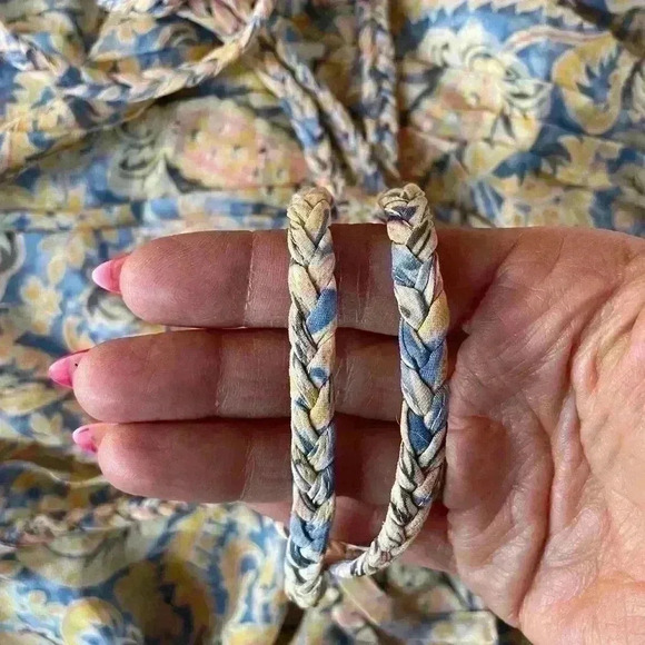 New VERONICA BEARD Arienne Paisley Silk Halter Top Yellow Size 16 - Picture 12 of 13